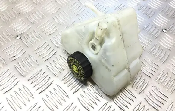 Mercedes-Benz S C217 Brake fluid reservoir A2224300002