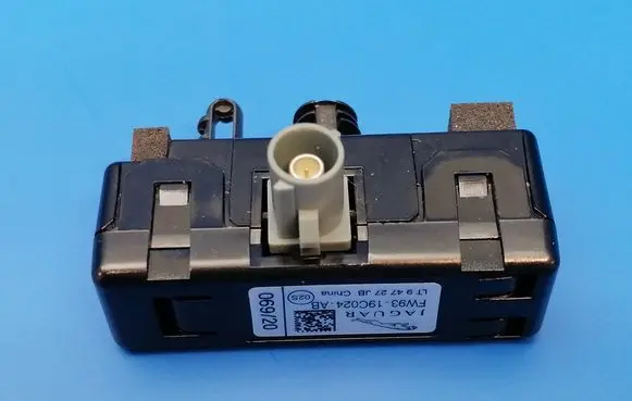 Land Rover Evoque II Aerial antenna amplifier FW9319C024AB