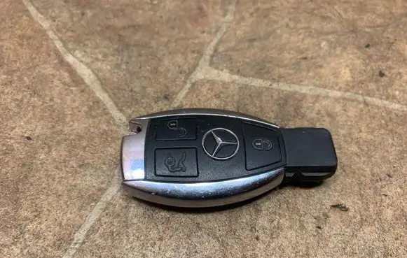Mercedes-Benz GL X166 Ignition key/card 
