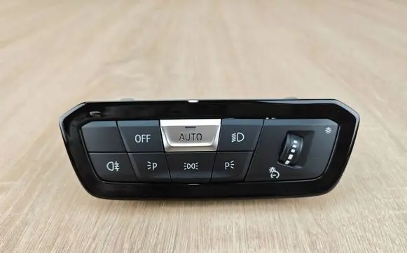 BMW 4 G22 G23 G24 G26 Light switch 5A16B19