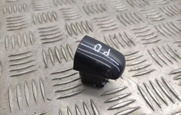 Peugeot 3008 I Front door handle cover 