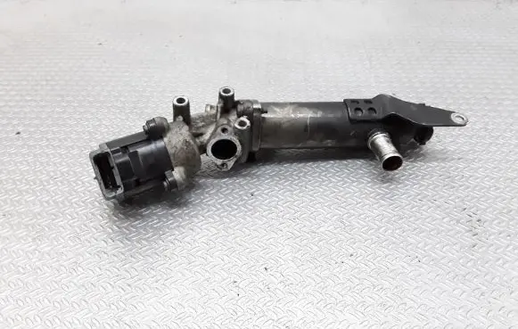 Jaguar XF X250 EGR valve 4R8Q90475A