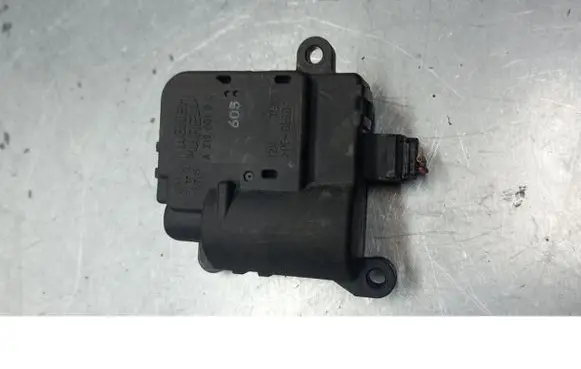 Peugeot 307 Coolant heater control valve 