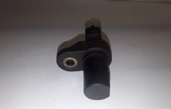 KIA Sorento Camshaft position sensor 393504A000