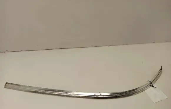 Mercedes-Benz COMPAKT W115 Windshield trim