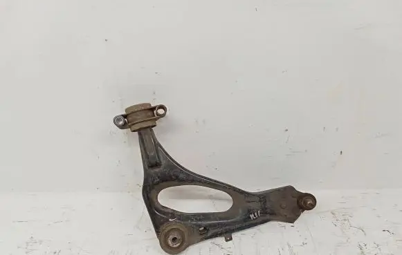Mercedes-Benz Vito Viano W447 Front lower control arm/wishbone