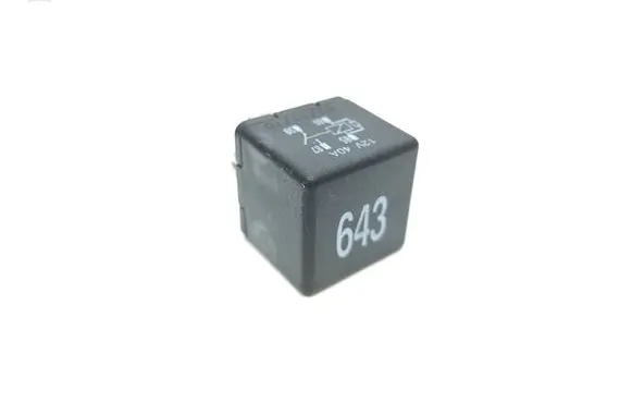 Audi A3 S3 A3 Sportback 8P Other relay 8K0951253