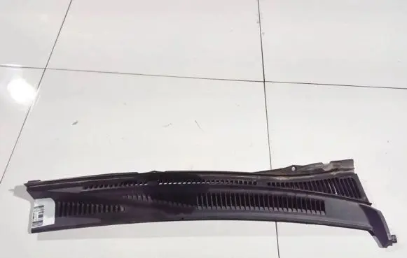 Suzuki Grand Vitara II Wiper trim 7731165j0 77311-65j0