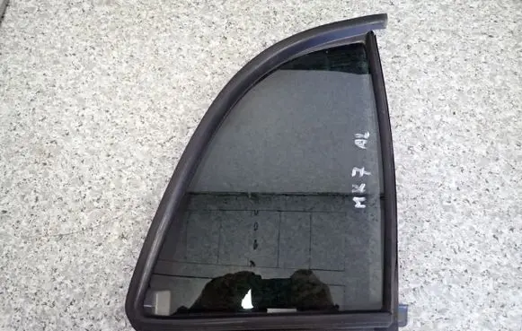 Suzuki Swift II Sliding door window/glass MK7SZYBAAL