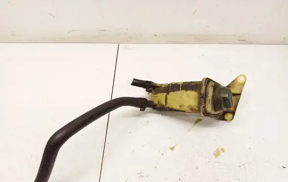Audi A4 S4 B5 8D Power steering fluid tank/reservoir 8d0422373c