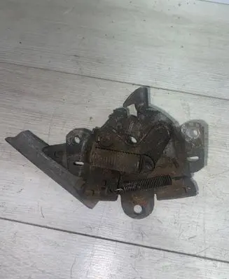 Mitsubishi Lancer Engine bonnet/hood lock/catch