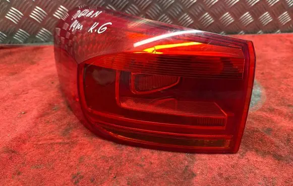 Rear/tail lights