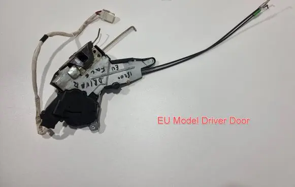 Lexus IS 200-300 Front door lock 6932053031