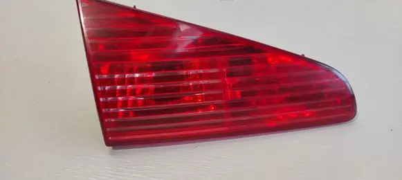 Peugeot 607 Tailgate rear/tail lights 2543