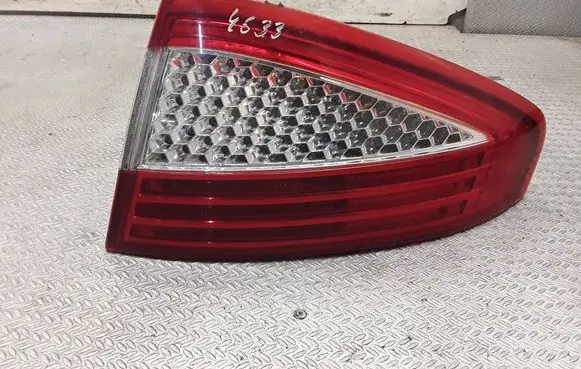 Ford Mondeo MK IV Rear/tail lights 7S7113404A