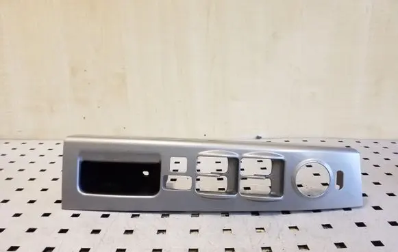 KIA Sorento Front door window switch trim 478497B110