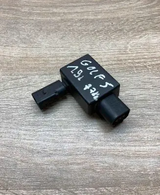 Volkswagen Golf V Sensor 1J0973702