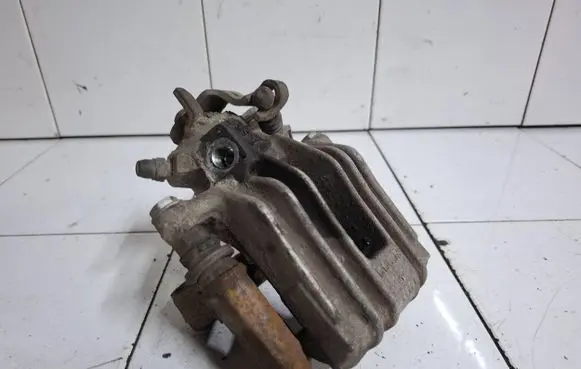 Skoda Roomster (5J) Rear brake caliper
