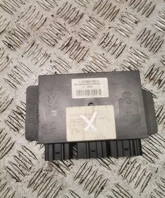 Volkswagen PASSAT B5 Comfort/convenience module 1j0959799s