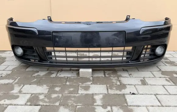 Volkswagen Golf V Front bumper 1K0807221 1K0807217