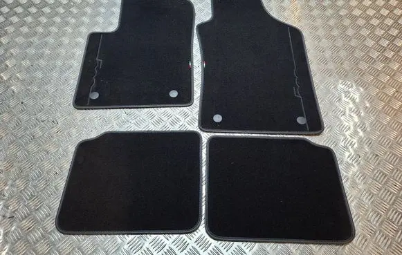 Fiat 500 Car floor mat set S25099050 50290381