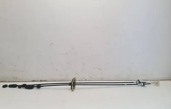 Hyundai Santa Fe Gear shift cable linkage 
