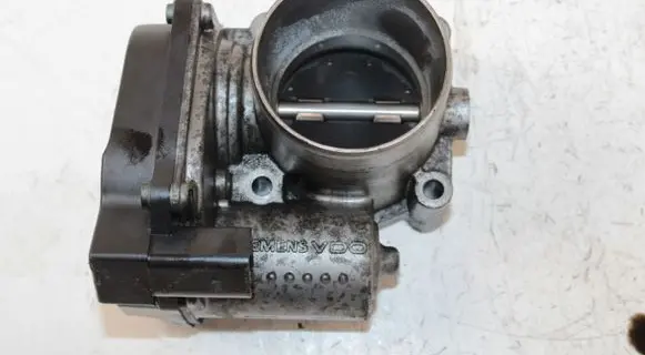 Volkswagen Golf VI Throttle valve 03C133062C