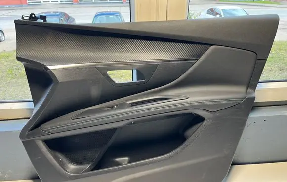 Peugeot 3008 III Front door card panel trim 9810511477 9815749977 9815749377