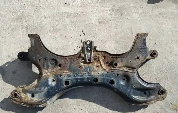 Toyota Avensis T250 Front subframe