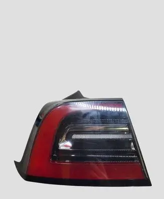 Tesla Model Y Tailgate rear/tail lights 24529201 01534101
