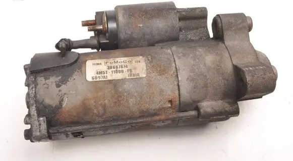 Volvo S40 Starter motor 30667874