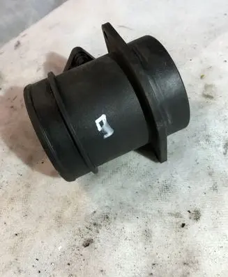 Volvo S60 Mass air flow meter 0280218088 8670115
