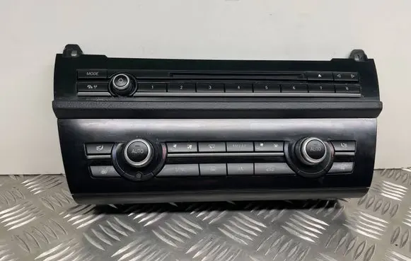 BMW 5 F10 F11 Climate control unit 9353596