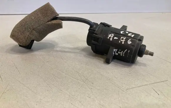 Audi A6 S6 C4 4A Accelerator pedal position sensor 046907475F 0205001017 46503354