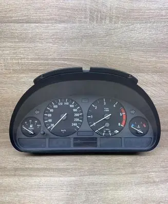 BMW 5 E39 Speedometer (instrument cluster) 8381198 110008735