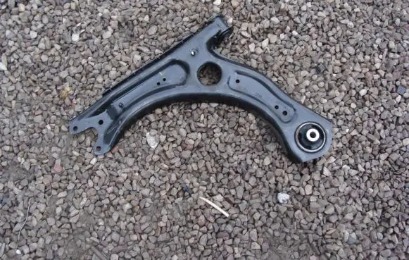 Seat Arona Front control arm 2Q0