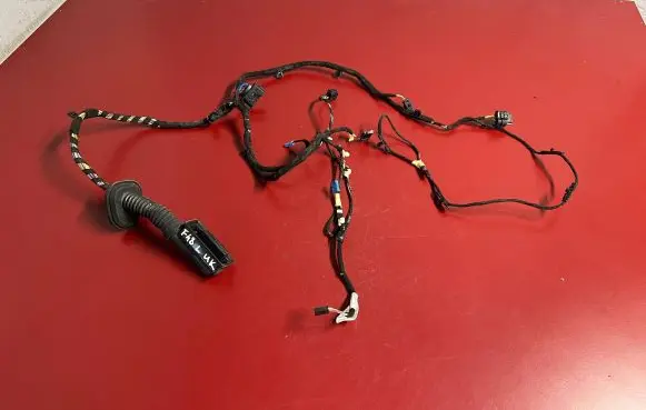 BMW X1 F48 F49 Front door wiring loom 9384572 9384577