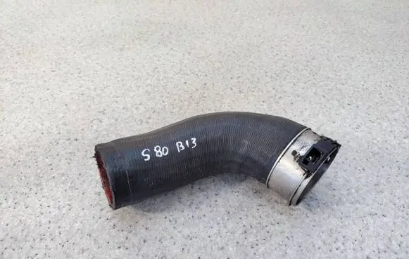 Volvo S80 Intercooler hose/pipe 31370286