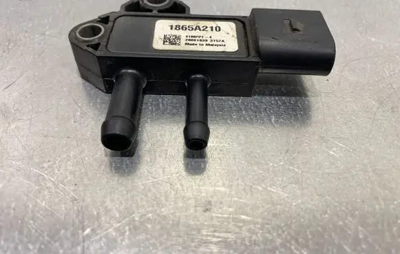 Mitsubishi Outlander Exhaust gas pressure sensor 1865A210
