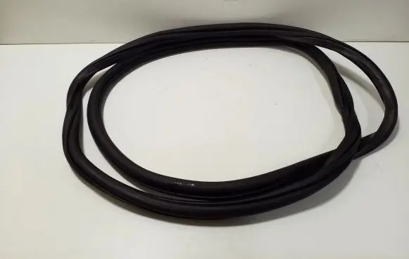 Volkswagen e-Golf Front door rubber seal 5GE867912B