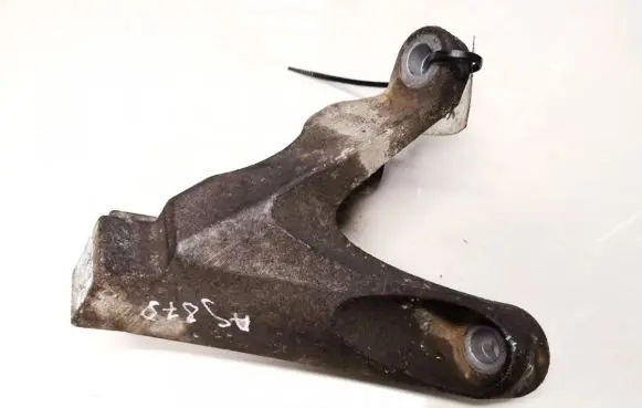 Mazda 3 I Engine mounting bracket