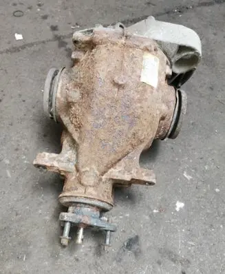 BMW 3 E90 E91 Rear differential 7519453 900611080110008 E2759S293