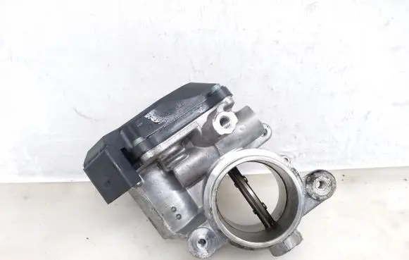 Skoda Karoq Throttle valve 04L128063T