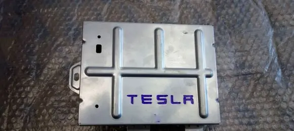 Tesla Model Y Other devices 150715201B