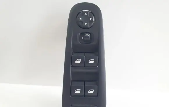Peugeot 308 Electric window control switch 96788281