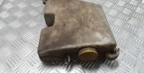Nissan Terrano Coolant expansion tank/reservoir