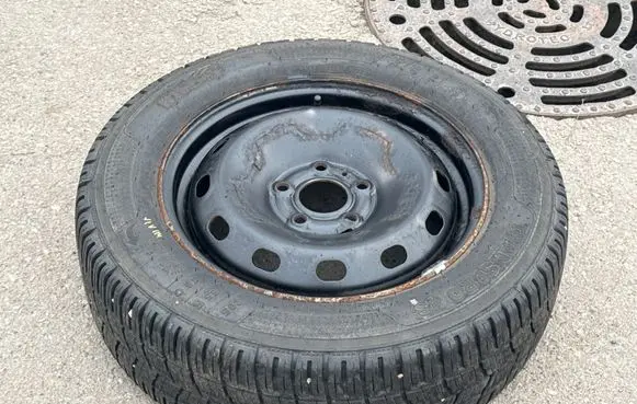 Opel Vivaro R16 spare wheel