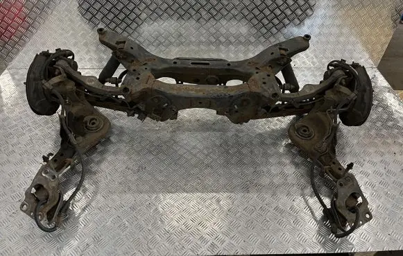 Nissan X-Trail T32 Rear axle beam PU15839