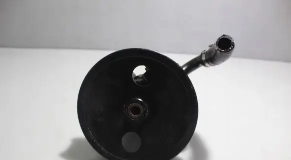Volvo S40, V40 Power steering pump 26041458-VE