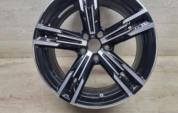 BMW 3 G20 G21 R18 alloy rim 8746631